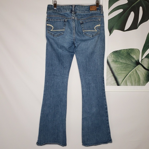 AE Artist Short Flare Jeans Medium Wash - Picture 4 of 7